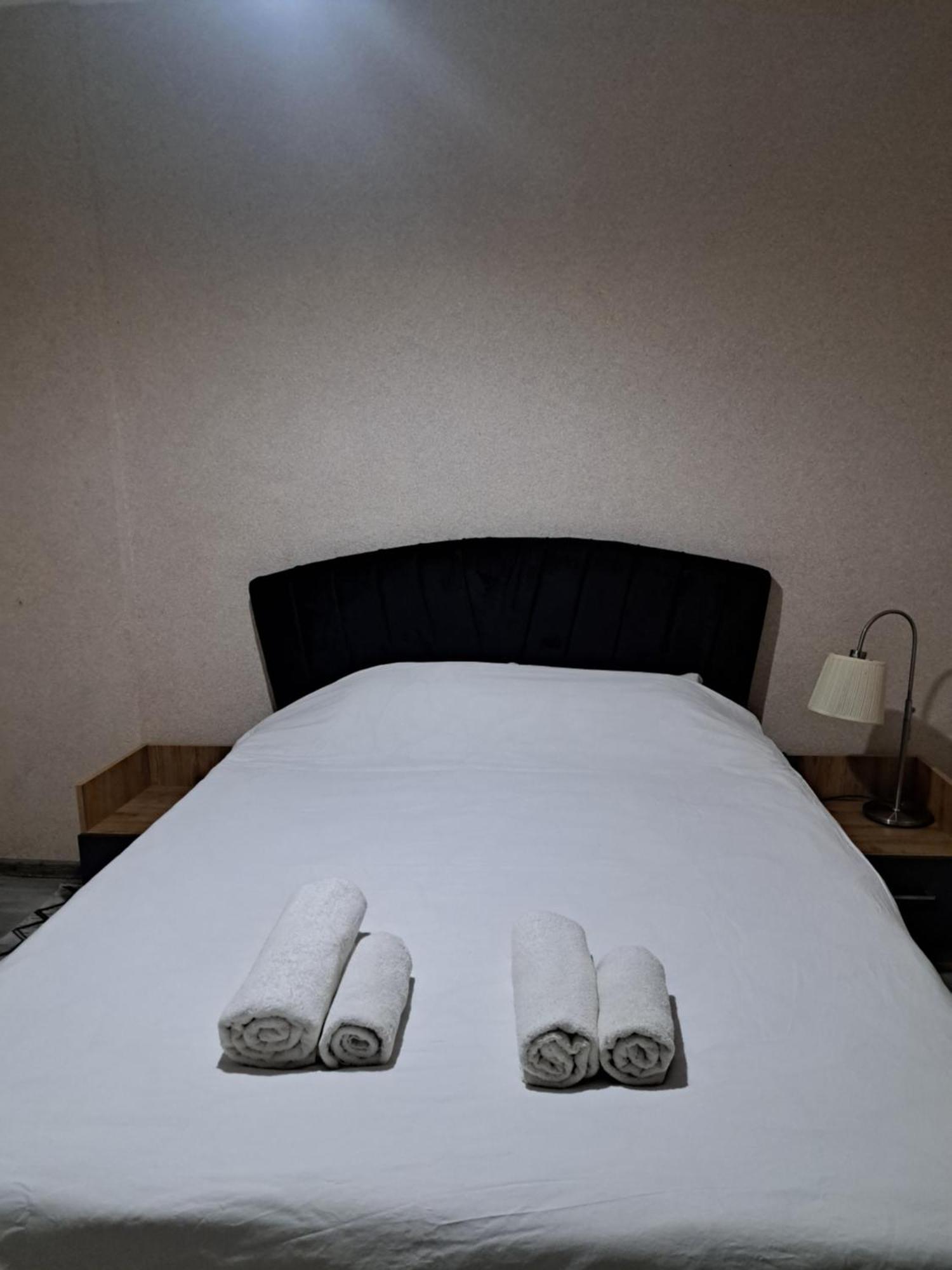 באטומי Karvi Hostel & Suites מראה חיצוני תמונה